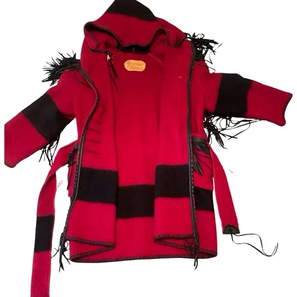 Early’s Witney Point Castillo Designs Santa Fe Hooded Wool Fringe Coat - Picture 3 of 10